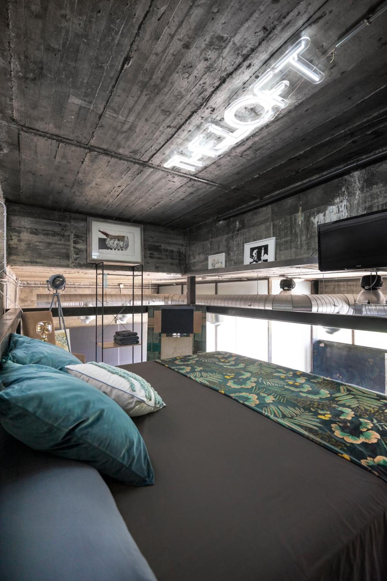 The Loft - With Private Pool & Jacuzzi Villa Corbera de Llobregat Exterior foto